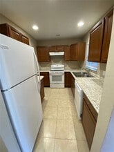 2430 NW 4th Terrace in Gainesville, FL - Building Photo - Building Photo