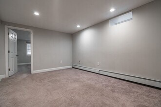 295 Huxley Ave in Providence, RI - Building Photo - Building Photo