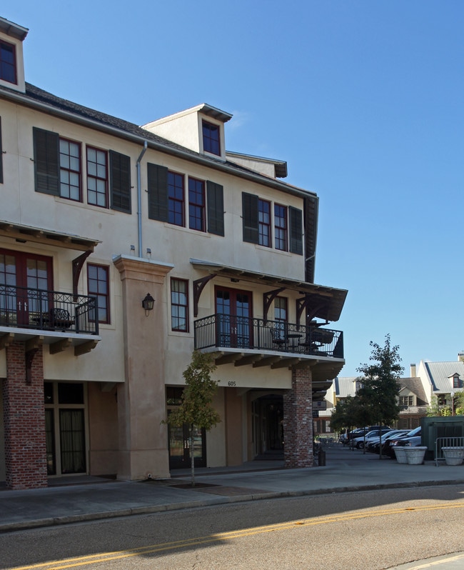Carriage House Office Condominiums in Lafayette, LA - Building Photo - Building Photo
