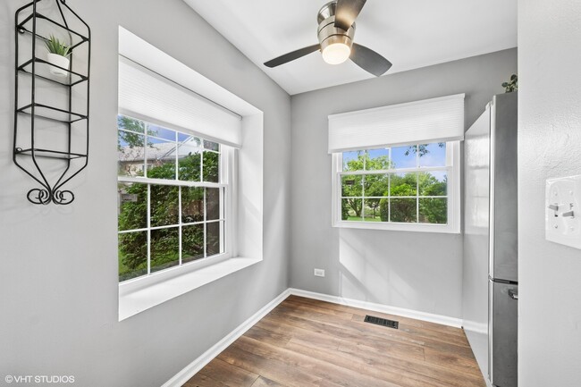 627 Ascot Ln in Streamwood, IL - Building Photo - Building Photo