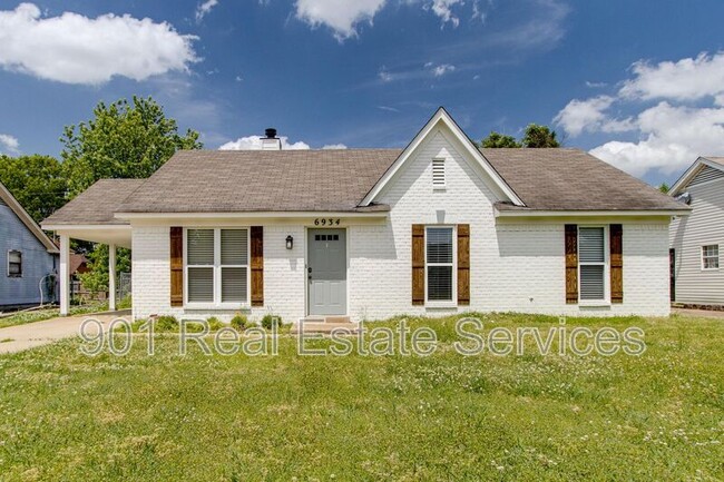 property at 6934 Southknoll Ave