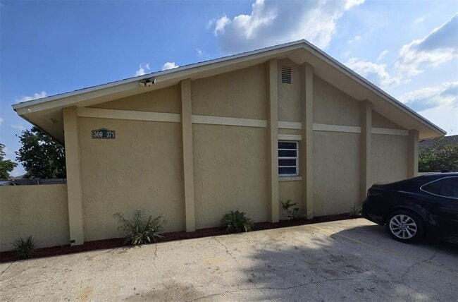 property at 369 Dundee Dr