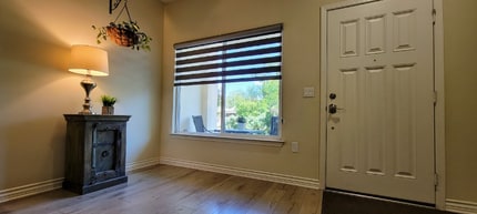 11321 Hunnewell Ave in Los Angeles, CA - Foto de edificio - Building Photo
