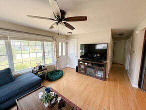 7130 N Navajo Ave in Glendale, WI - Building Photo - Building Photo