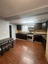 1112 E Colvin St in Syracuse, NY - Building Photo