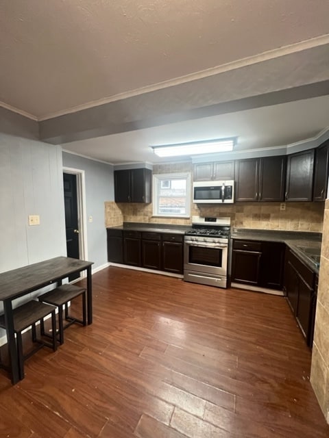 1112 E Colvin St in Syracuse, NY - Building Photo - Building Photo