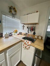 4976 14th Ave N-Unit -1/2 in St. Petersburg, FL - Building Photo - Building Photo