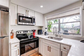 303 E 130th Ave in Tampa, FL - Building Photo - Building Photo