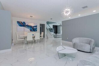 2738 Misty Oaks Cir in Royal Palm Beach, FL - Building Photo - Building Photo