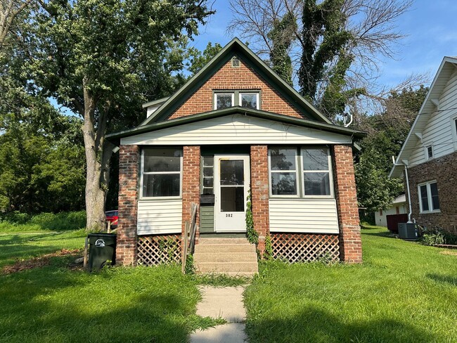 property at 302 2nd St NW