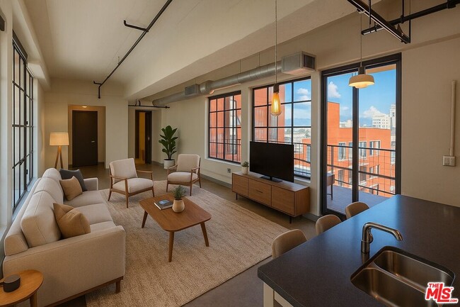 property at 746 S Los Angeles St