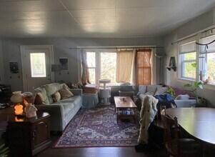 736 N Forest St in Bellingham, WA - Building Photo - Building Photo