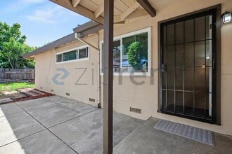 2306 Ramon Dr in Sacramento, CA - Building Photo - Building Photo