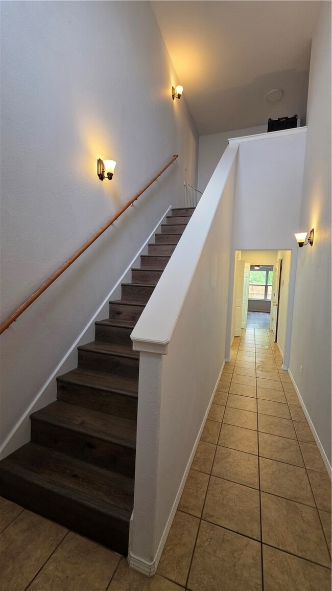 property at 4102 SW Chapelstone Ave