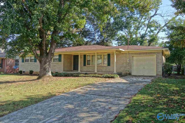 property at 11209 Maplecrest Dr SE