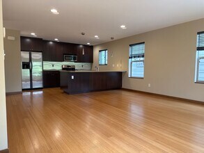 1741 NW 58th St in Seattle, WA - Building Photo - Building Photo