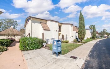 600 Domenico Cir, Unit D1 in St. Augustine, FL - Foto de edificio - Building Photo