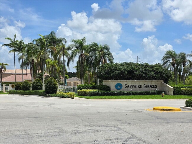 17363 SW 22nd St in Miramar, FL - Building Photo - Building Photo