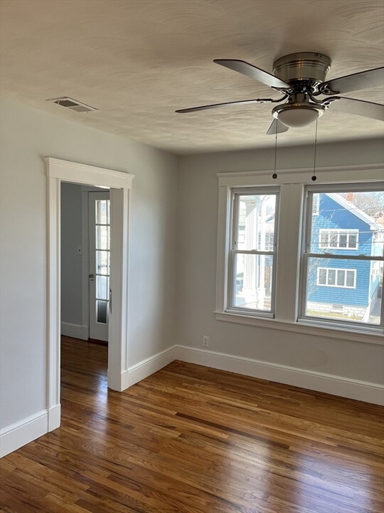 47 Englewood Ave in Everett, MA - Foto de edificio