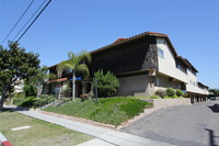 704 S Webster Ave in Anaheim, CA - Foto de edificio - Building Photo