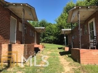 2095 Lincoln St in Macon, GA - Foto de edificio - Building Photo