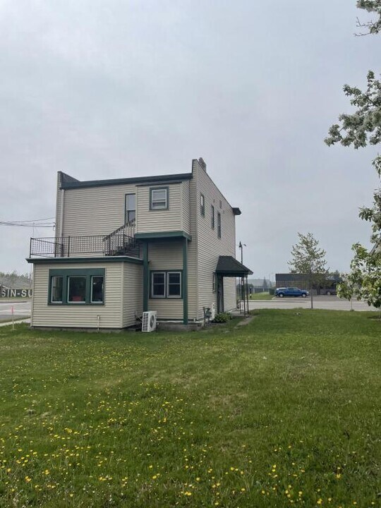 601 Belknap St in Superior, WI - Building Photo
