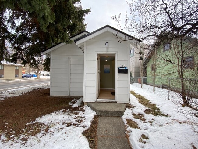 542 N Black Ave in Bozeman, MT - Foto de edificio - Building Photo