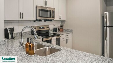 3050 Steeple Cir, Unit 4404 in Cape Coral, FL - Foto de edificio - Building Photo