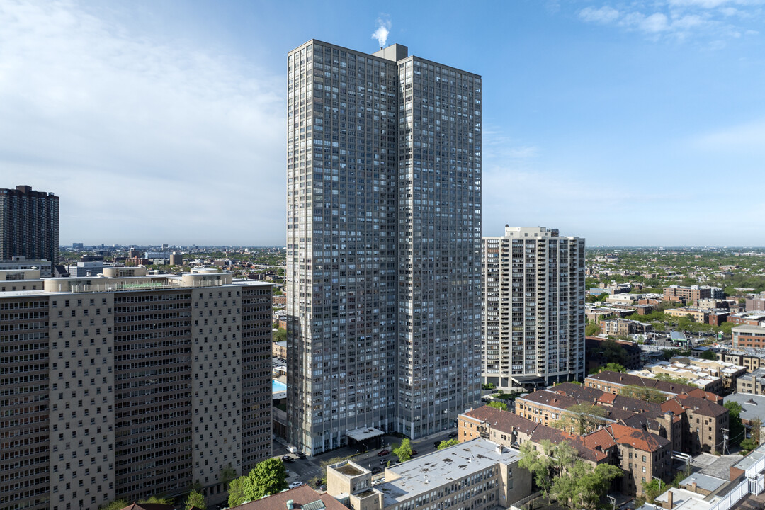 Park Place Tower in Chicago, IL - Building Photo