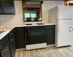 1048 Danby Rd in Ithaca, NY - Building Photo - Building Photo