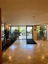 11044 Ophir Dr in Los Angeles, CA - Building Photo - Building Photo