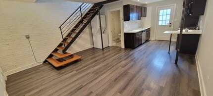 2657 W Luther St, Unit 1R in Chicago, IL - Building Photo - Building Photo