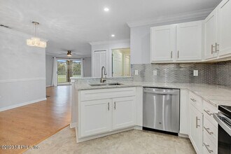 400 Sandiron Cir in Palm Valley, FL - Building Photo - Building Photo