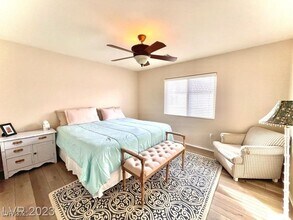 7279 Twin Maples Ct in Las Vegas, NV - Foto de edificio - Building Photo