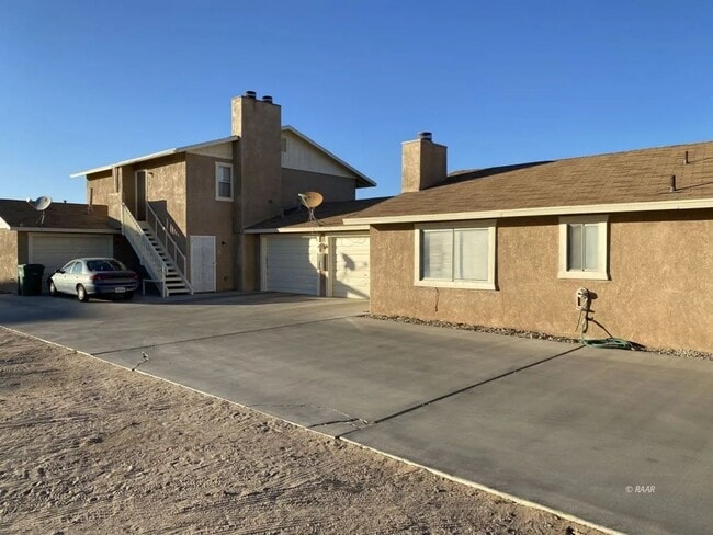 property at 1533 N Erwin St