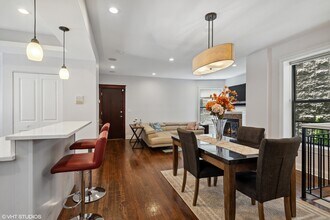 814 W Aldine Ave in Chicago, IL - Building Photo - Building Photo