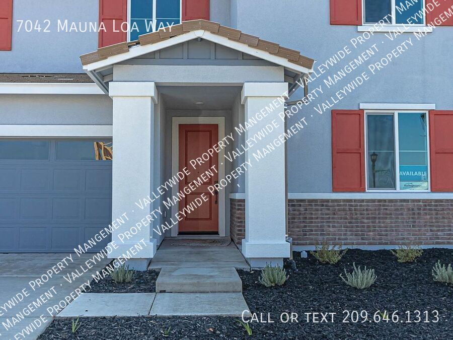 7042 Mauna Loa Wy in Stockton, CA - Building Photo