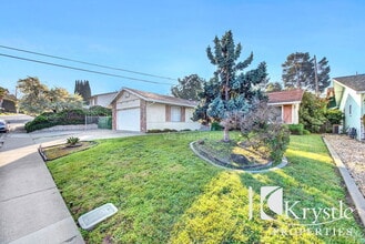 306 Keats Dr in Vallejo, CA - Building Photo - Building Photo