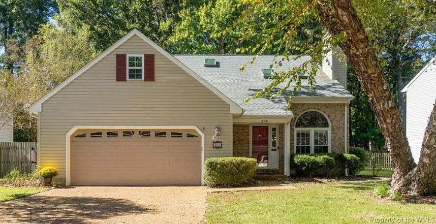 305 Peachtree Ln in Yorktown, VA - Building Photo
