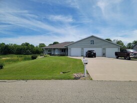 W6973 Everglade Rd in Greenville, WI - Building Photo