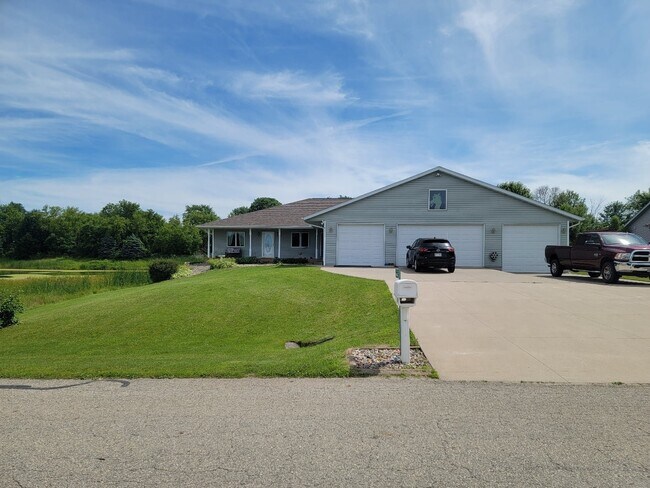 property at W6973 Everglade Rd