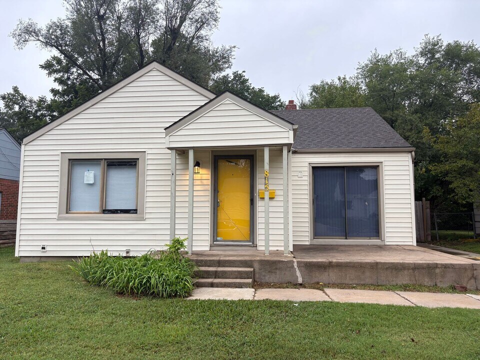 815 S Marcilene Terrace in Wichita, KS - Building Photo