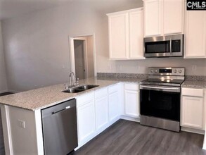 821 Frogmore Wy in Cayce, SC - Building Photo - Building Photo