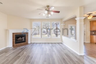 498 Crossland Dr in Killeen, TX - Foto de edificio - Building Photo