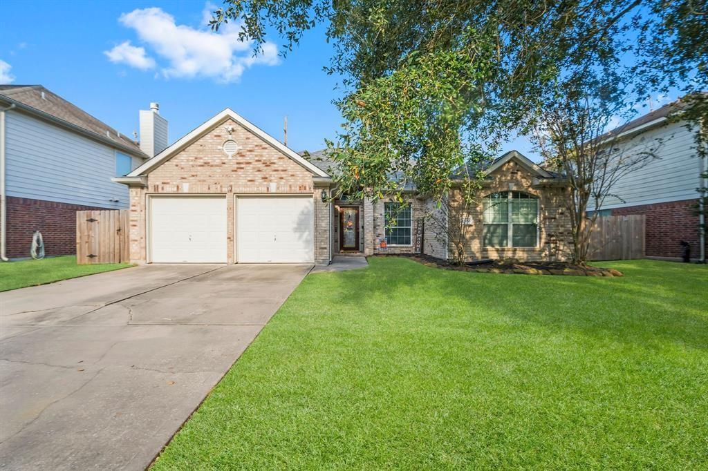 25910 Oakridge Forest Ln in Spring, TX - Building Photo