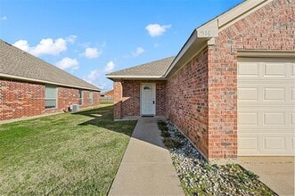 514 Harris St in Gunter, TX - Building Photo - Building Photo