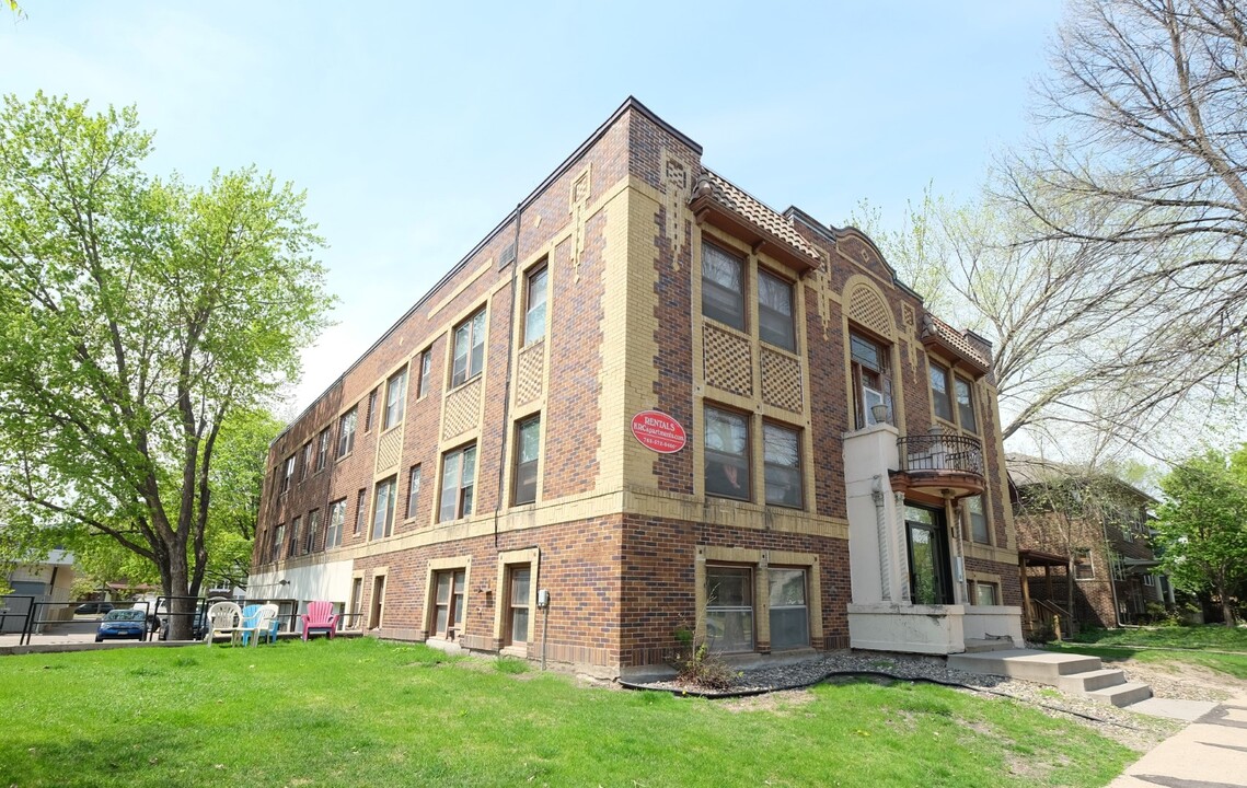 Garfield Apartments in Minneapolis, MN - Building Photo