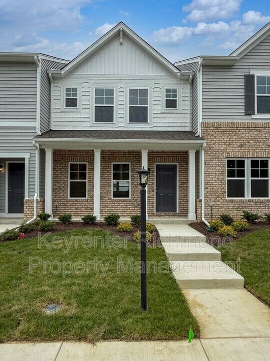 206 Green Park Rd in Sandston, VA - Building Photo