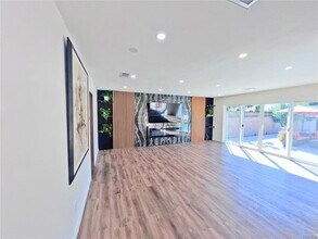 10053 Babbitt Ave in Los Angeles, CA - Building Photo - Building Photo