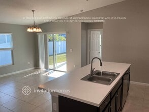 886 SW Del Rio Blvd in Port St. Lucie, FL - Building Photo - Building Photo